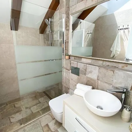 Spinnaker Luxury Dubrovnik